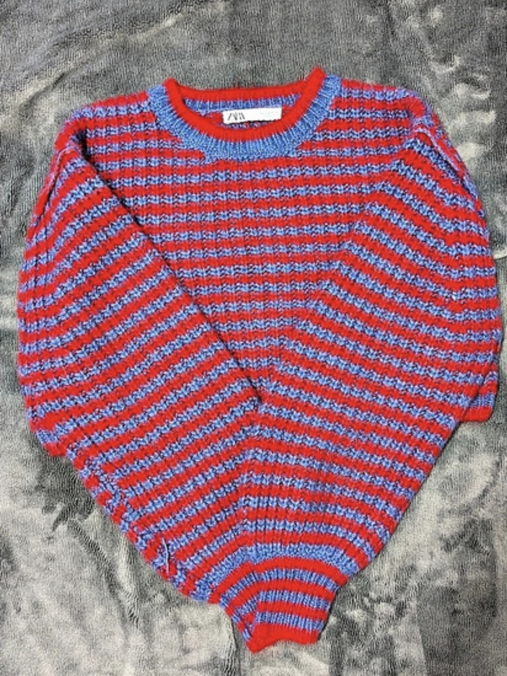 Zara Striped Sweater in Red & Blue Size Medium Like New